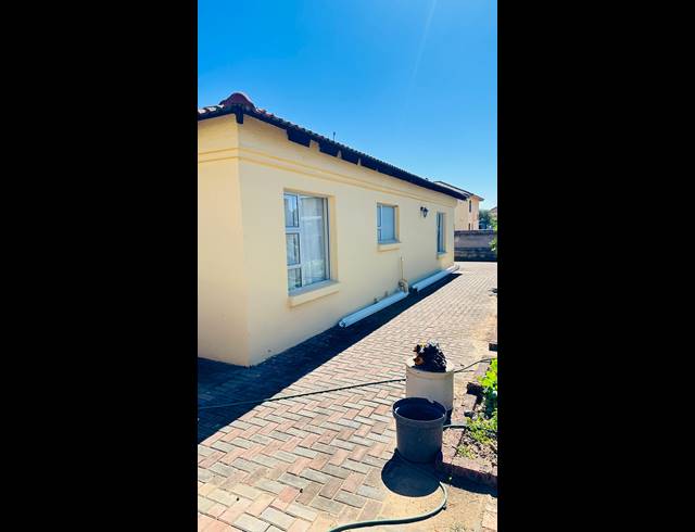 3 BEDROOM FREEHOLD FOR SALE IN THERESAPARK